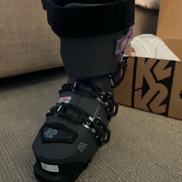 K2 Ski Boots, women’s size 24.5 - Picture 2 of 5